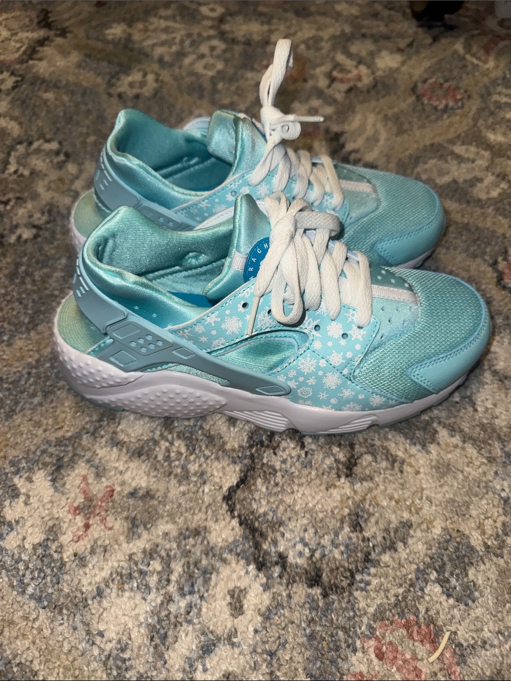 Huarache snowflake